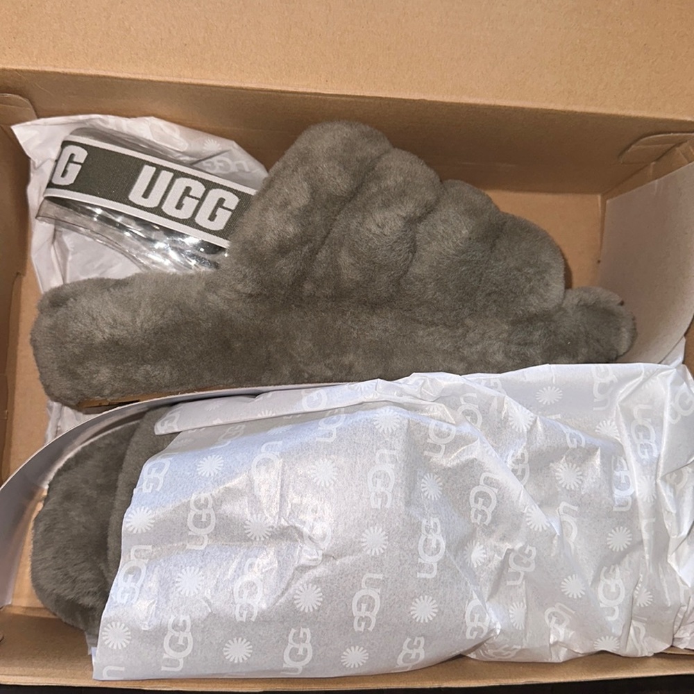UGG Slippers | W FLUFF YEAH SLIDE